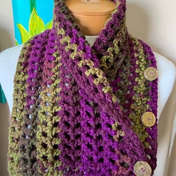 Versatile scarf - Picture 5 of 9